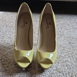 Luichiny Yellow Peep Toe Heels